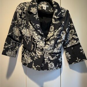 White House black market blazer cropped